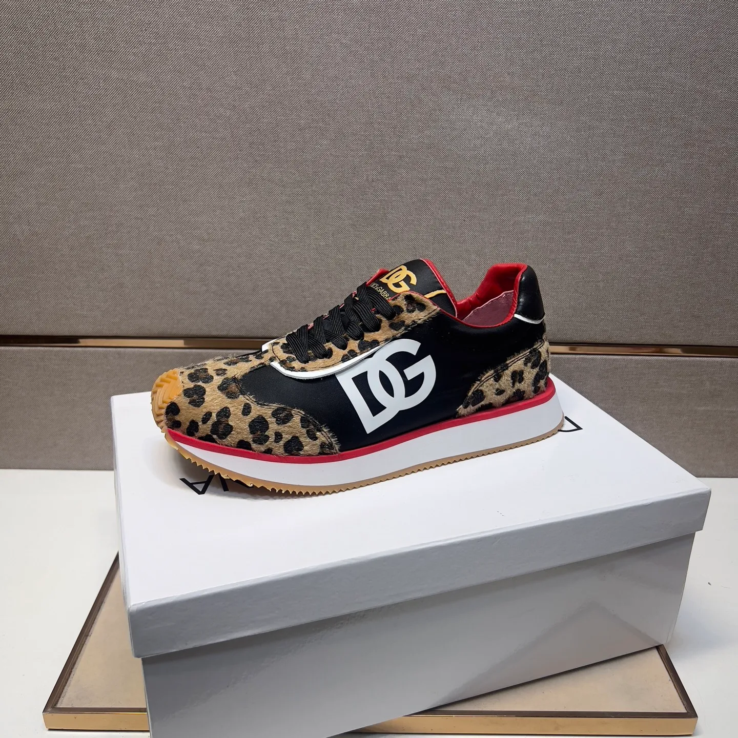Men's men's shoes 💰pp462 [DG～] Men's casual shoes 2025z cabinet sales simultaneously 🔶Size: 38-44#️⃣ 🔷1 color🔜The upper is made of multi-material splicing➕Genuine leather lining, comfortable and breathable, sole: original comfortable, wear-resistant and non-slip outsole, ⚠️Real thing📱Photographed🎬The real thing is better📢📢📢